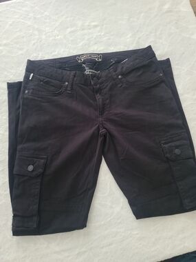 Robin's Jean Women's Black Cargo Capri Jeans